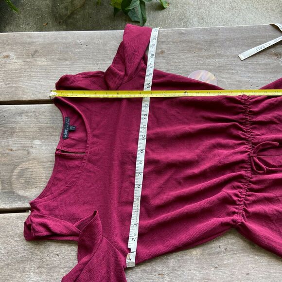 BeBop Womens Romper Size Small Burgundy Wine Shorts Ruffle Keyhole NEW - Picture 4 of 8